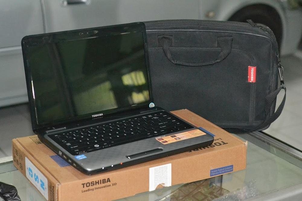 TOSHIBA TECRA A40 - i3-7100U - 4GB-256GB-14HD-WIN10