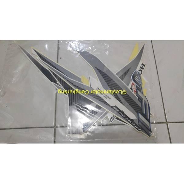Striping Lis/Lis Body/Stiker Motor Vario 125 2013 Silver CBS
