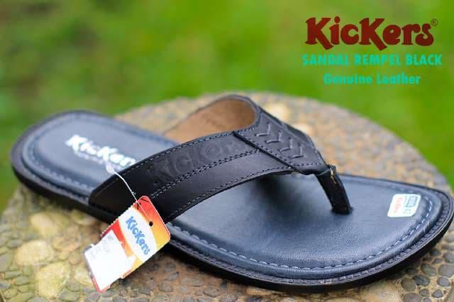 Harga Promo!!! Sandal Kulit Kickers Pria Kasual Asli Slip On Jepit Buat Lebaran Hitam - ready stock