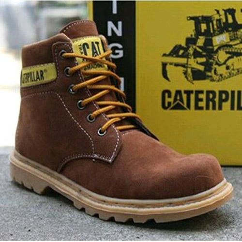 Sepatu boot pria caterpillar safety shoes sepatu pria caterpillar sepatu caterpilar middle boots coklat suede, sepatu gunung sepatu safety caterpillar tactical shoes