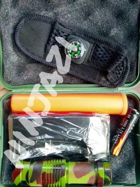 c68 Senter police mini - Hitam