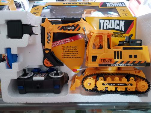 Mainan Mobil Remote Control Excavator / RC Traktor / RC Beko Terlaris di Lazada