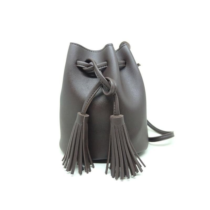 Tas Vicria – Tas Brended-Tas wanita-Dompet Wanita-Tas Fashion-Tas Selempang-Tas Bahu-Tas Ransel-Tas Kerja-Tas Kuliah-Tas Sekolah-Totebag-Tas Miniso-Tas MJ-Handmade-Tas Murah-Tas berkualitas-Slingbag (1kg muat 4 barang) - sling bag serut