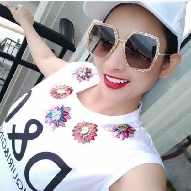 Kacamata gc gucci square glitter Kc 222 silver / Kacamata wanita / kacamata model terbaru / kacamata murah / kacamata modis / kacamata cantik / kacamata unik / kacamata elegant
