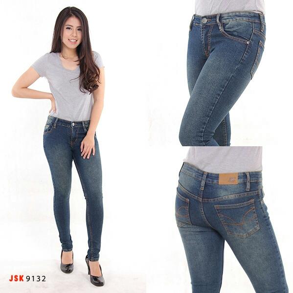 Celana panjang jeans wanita model pensil