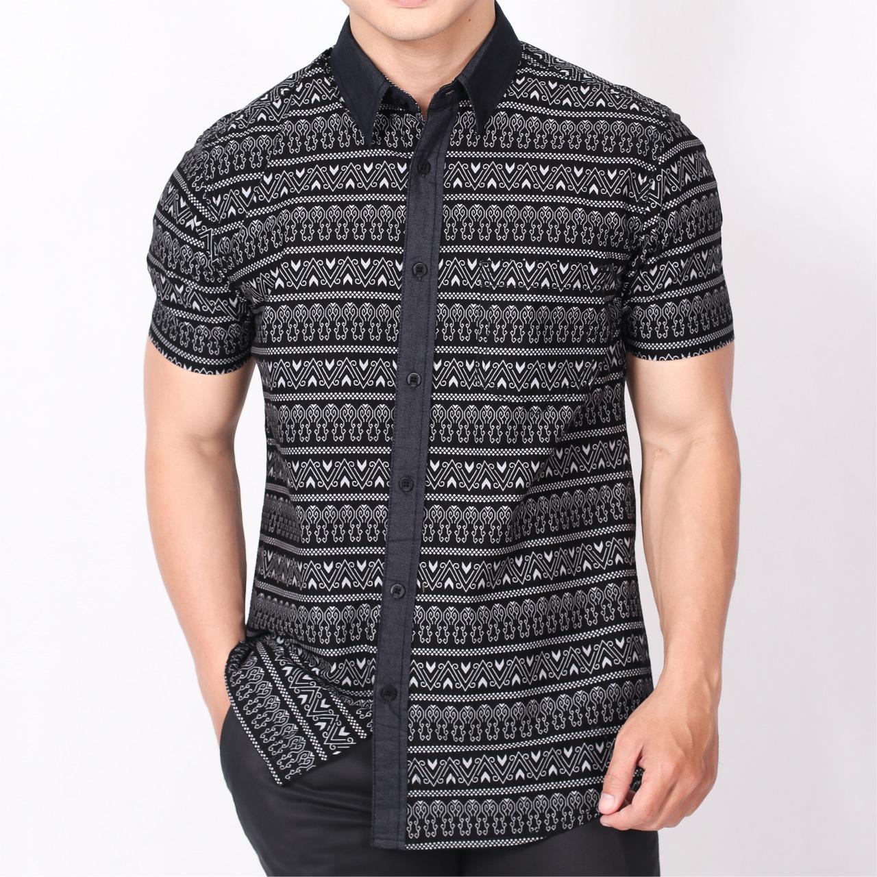 Kemeja Batik Hitam Lengan Pendek Slimfit Cressida Original