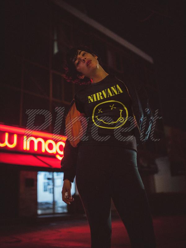ASLI!!! Nirvana - Logo Kaos Band Original Gildan - Hitam, Xs