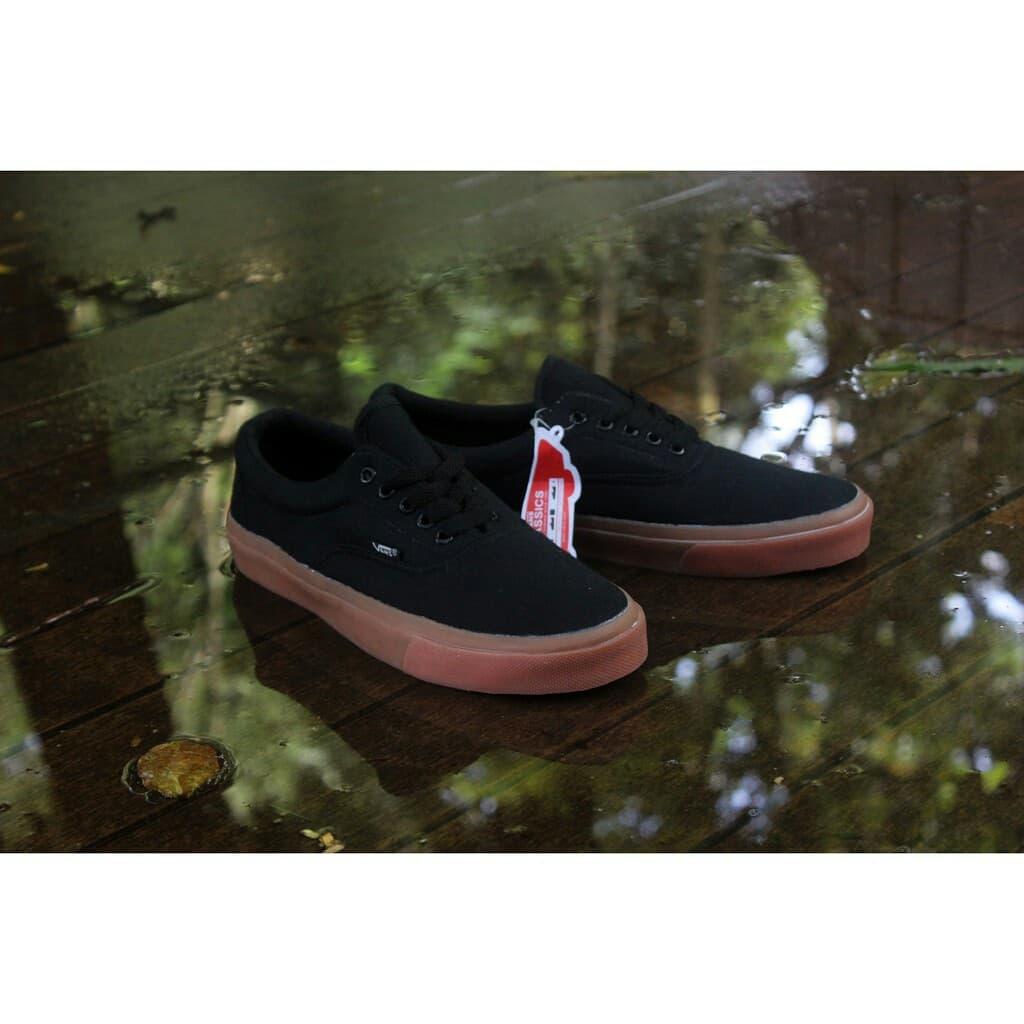 Promo DISKON MURAH SEPATU SNEAKERS HITS TRENDY KEREN VANS ERA BLACK GUM Diskon