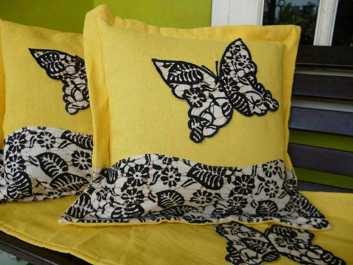 PROMO Sarung Bantal Kursi atau Sofa Set Tenun Aplikasi Batik Kupu Kuning TERBARU
