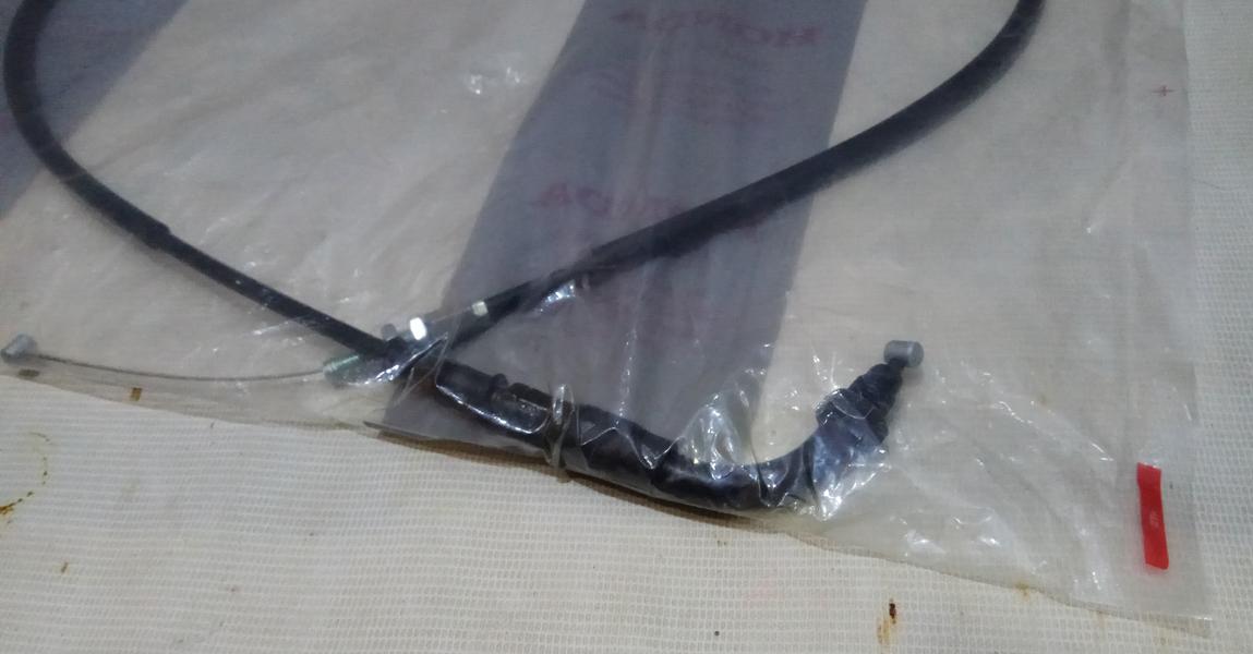 tali gas bawah K18. Kabel gas honda verza bagian B asli AHM