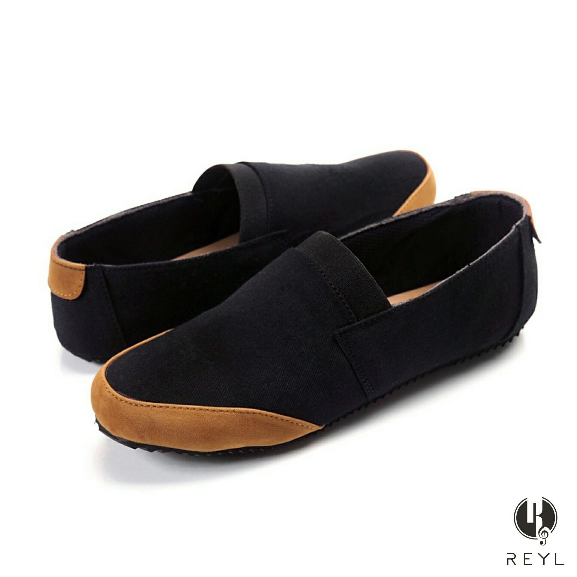 PROMO SEPATU PRIA ORIGINAL REYL FOOTWEAR GROOVE BLACK KULIT ASLI SEMI FORMAL - HITAM, 39 OK Sepatu Kantor Pria Kulit Asli Bukan Sintetis Tekstur Serat Kayu Pantofel Size Ukuran Lengkap Dari Kecil Sampai Besar / Kickers - Sepatu Pantofel Pria Kickers Asli 