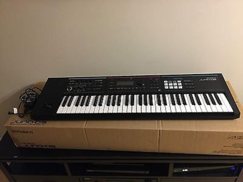 Roland JUNO DS61, 61 Key Synthesizer
