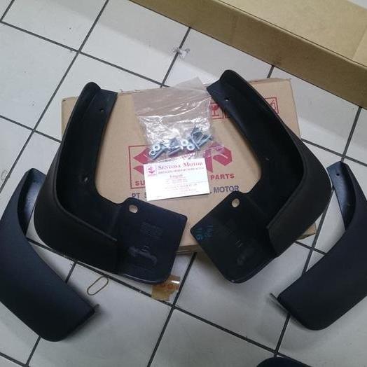 Mud Guard / Karpet Lumpur / Mudflap Mobil Karimun Estilo Asli SGP