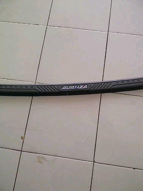 SILLPLATE BELAKANG AVANZA / XENIA LAMA DAN VVTI