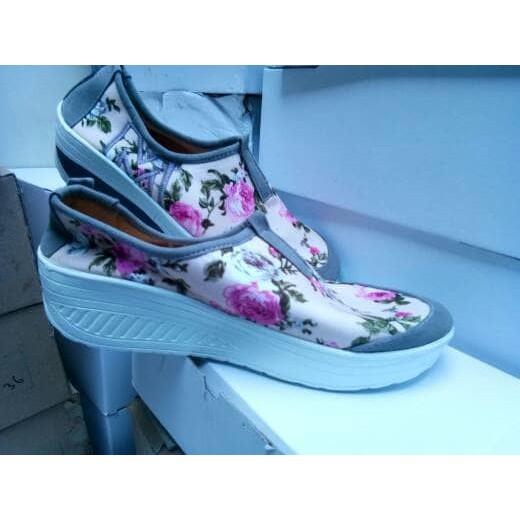 Harga Obral !! SEPATU SLIP ON FLOWER KOMBI Termurah Se- Shopee
