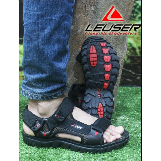 Sandal Gunung / Sandal Outdoor / Sandal Rei Dark Wolf