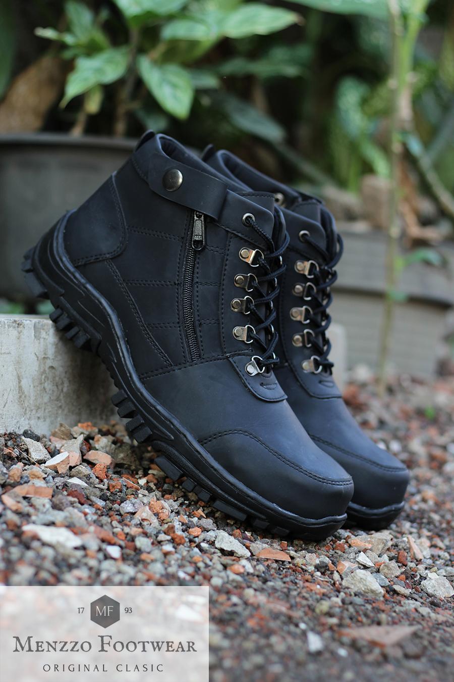 Menzzo Footwear sepatu boots crocodile hitam safety proyek lapangan hiking touring tracking kerja proyek formal