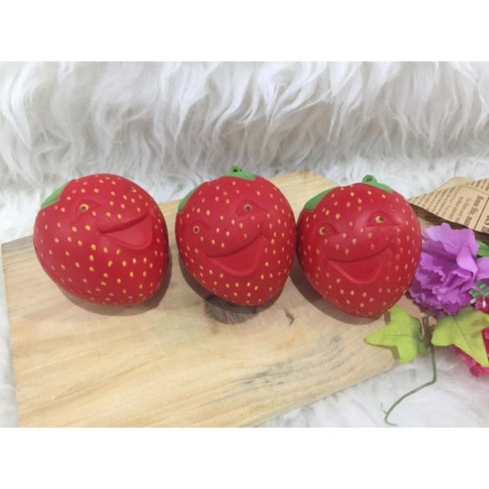 SQUISHY STRAWBERRY EMO MED