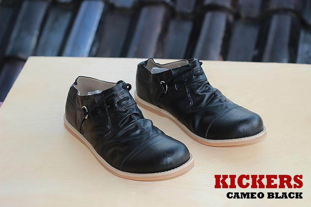 Terlaris Sepatu Kickers Casual Cameo Black Paling Fashionable