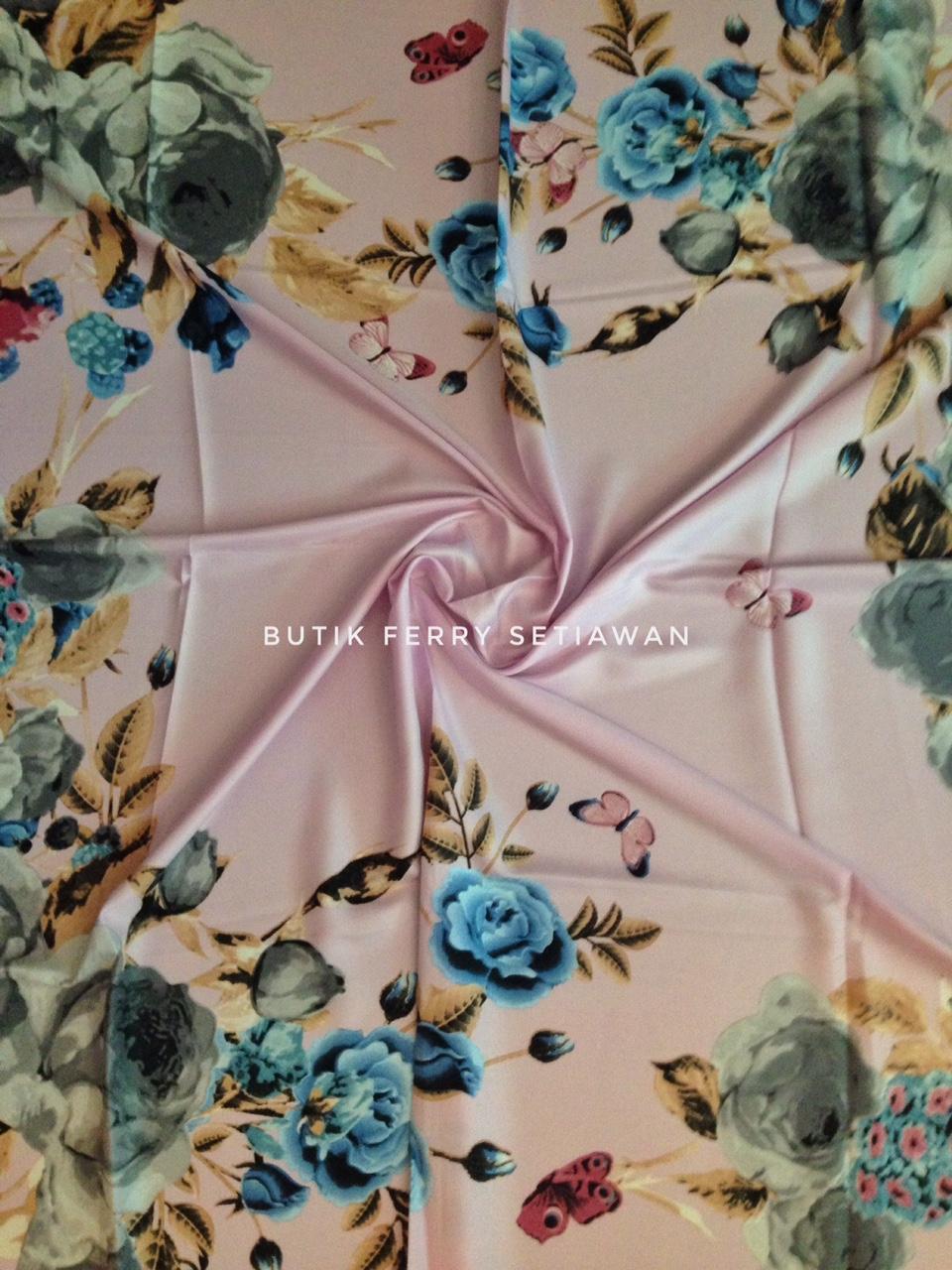 Hijab / Scraf / Jilbab / Kerudung Segi Empat Satin Motif