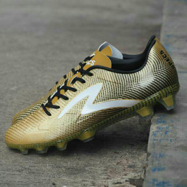Sepatu Bola Specs Swervo Thunderbolt FG Gold Black White Original