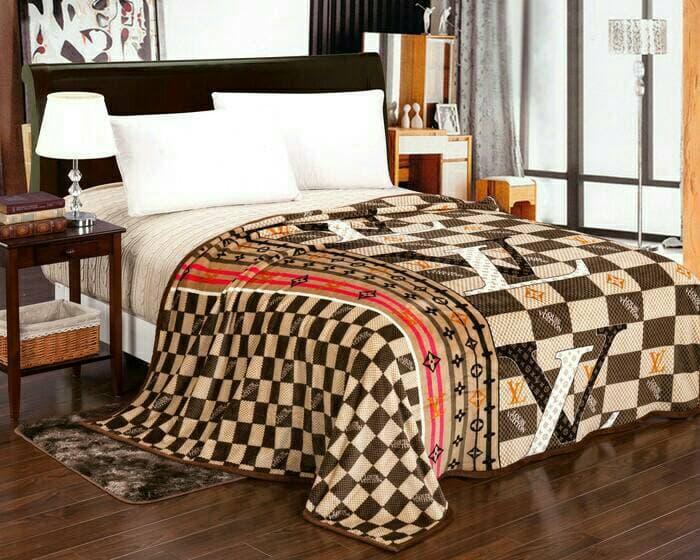 SELIMUT BULU TEBAL LV COKLAT 180X200 ||| selimut bed cover bayi dewasa karakter bulu tebal bonita anak doraemon carter bonita