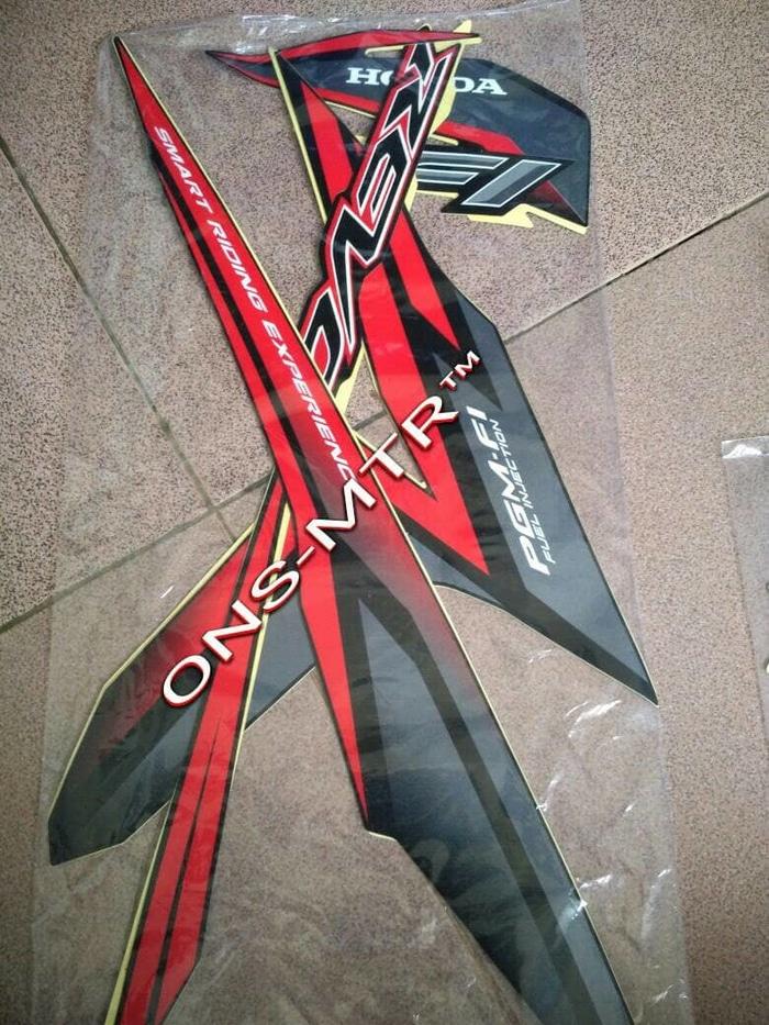 Aksesoris motor nmax/Aksesoris motor vario 150/Aksesoris motor beat/Aksesoris motor vario 125/Aksesoris motor yamaha nmax/Aksesoris motor vixion striping revo fit f1 / striping REVO F1 2016 kualitas original