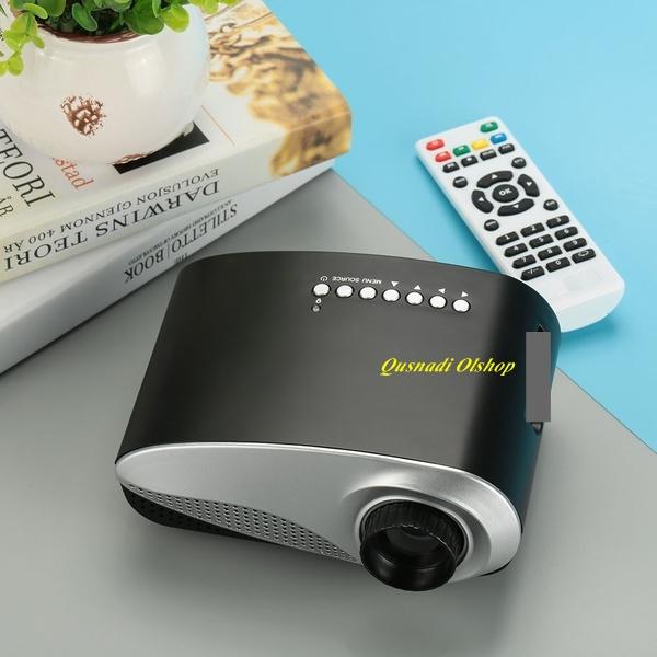 Proyektor Mini LED HD 1080p TV TUNER Projector Film Bola Nobar Video Infokus LED 1200 lumen Projektor dengan HDMI/SD/USB/Audio/VGA/AV untuk Home Teater Notebook Ponsel Pintar Android Termurah dan Tercanggih Elektronik Rumah Bioskop Super