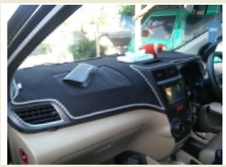 Aksesoris Cover / Karpet Dashboard Mobil Avanza / Xenia / Veloz (New)