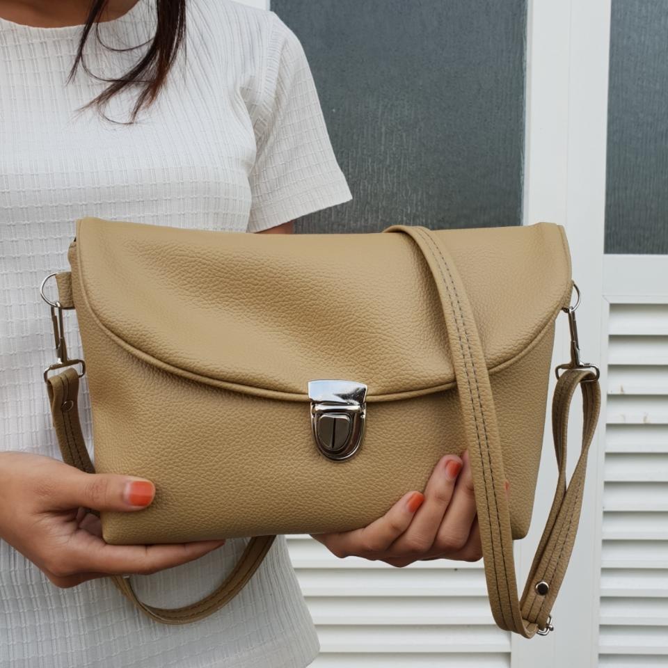 Shanti- Sling Bag Tutup Cetekan / Tas Wanita / Tas Sofia