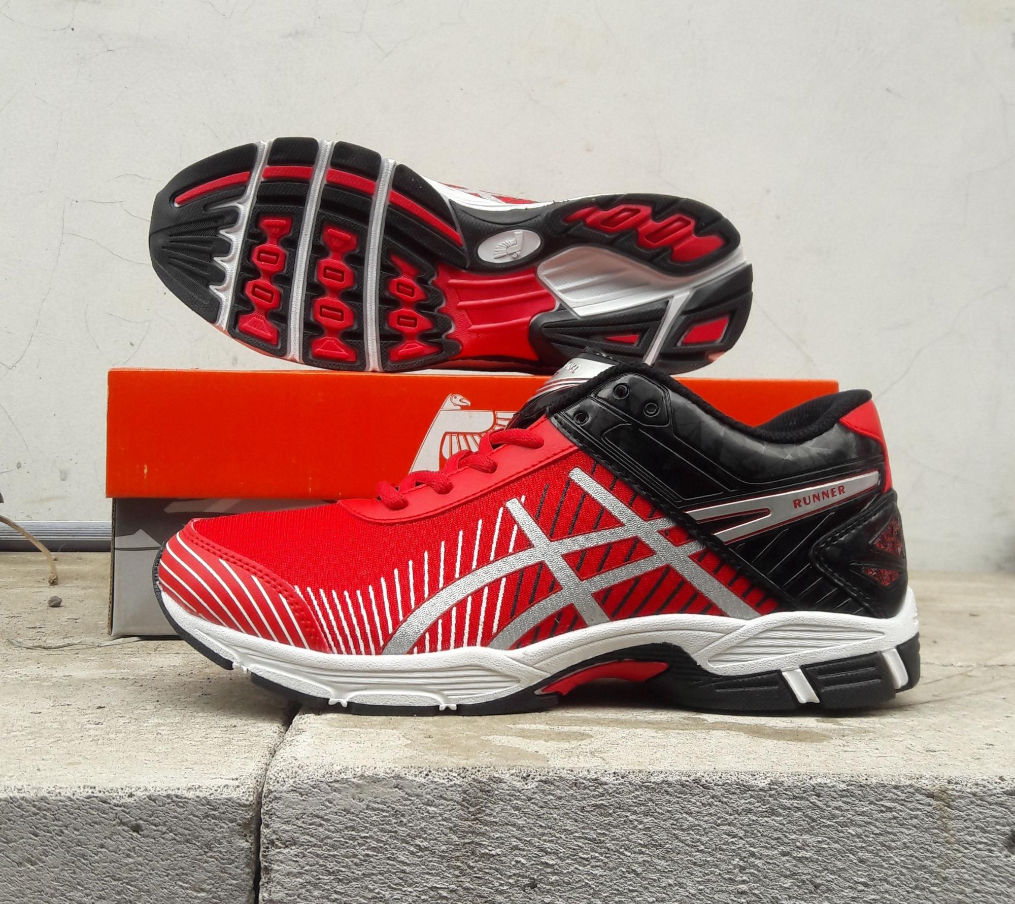 Sepatu volly man