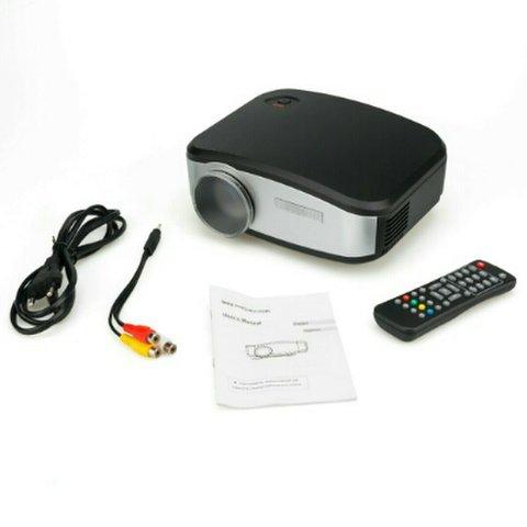 Proyektor Mini Portable Cheerlux C6 LED + Meja Proyektor Plus Tas Tripod Projektor Mini + TV Tuner HDMI TV AV USB SC Card Slot Infokus Proyektor Tercanggih Bonus Meja Proyektor / Standing Tripod Kualitas Bagus Nobar Bioskop Home Theater Infocus Proyekt