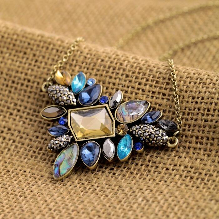 Kalung Wanita Cantik High Quality / Aksesoris Cewek Mode Rantai Emas