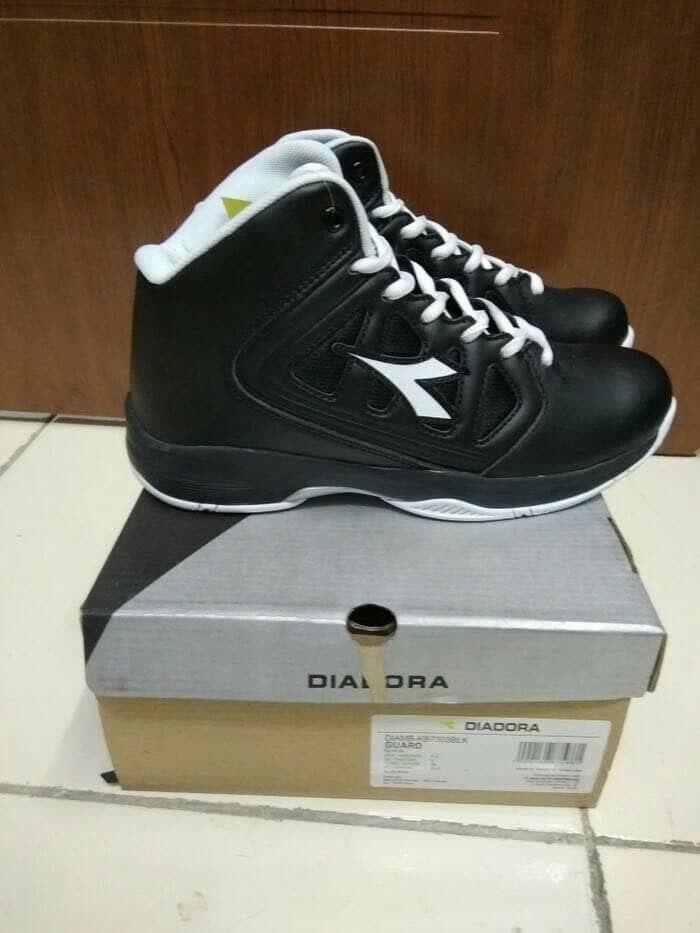 SEPATU BASKET MURAH DIADORA GUARD BLACK DIJAMIN 100% ORIGINAL BNIB