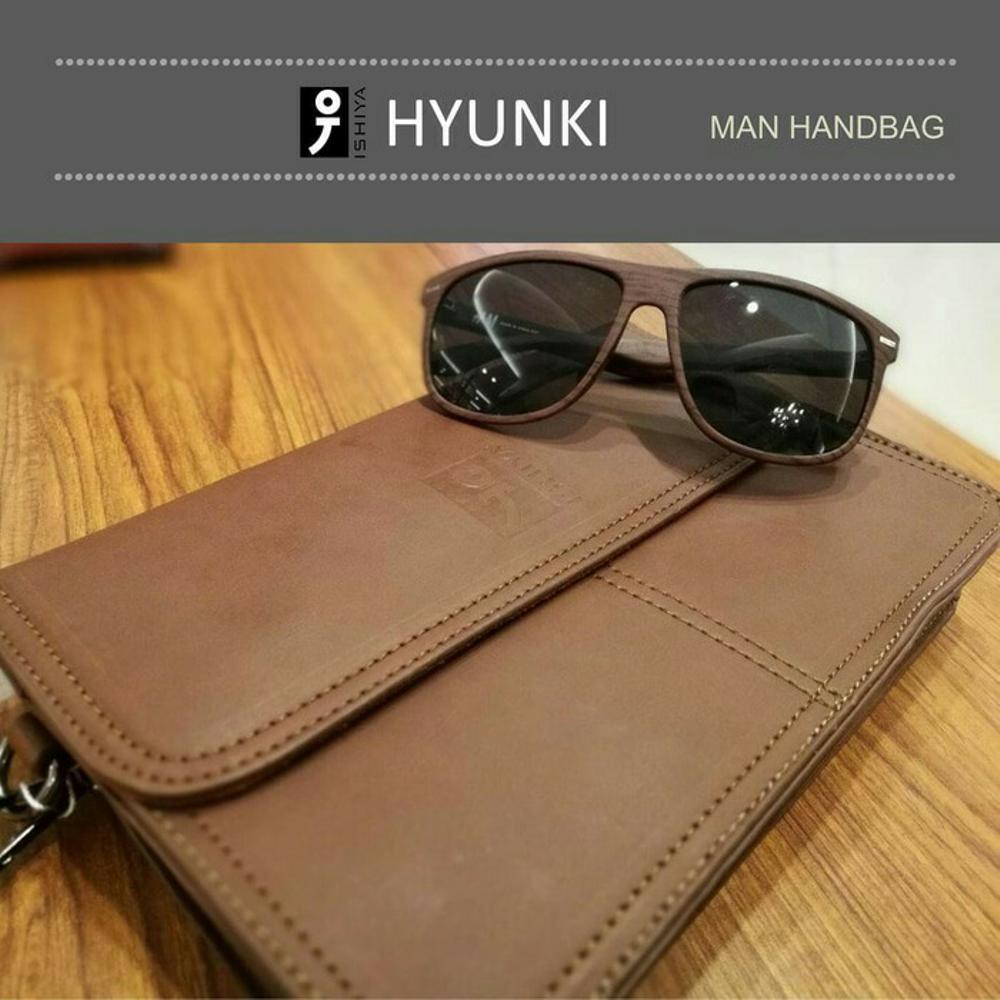 hand bag pria kulit - clutch import - tas tangan murah - tas ipad - tas powerbank - tas kekinian - tas branded batam - tas selempang di lapak pelangi_bag bagusia08