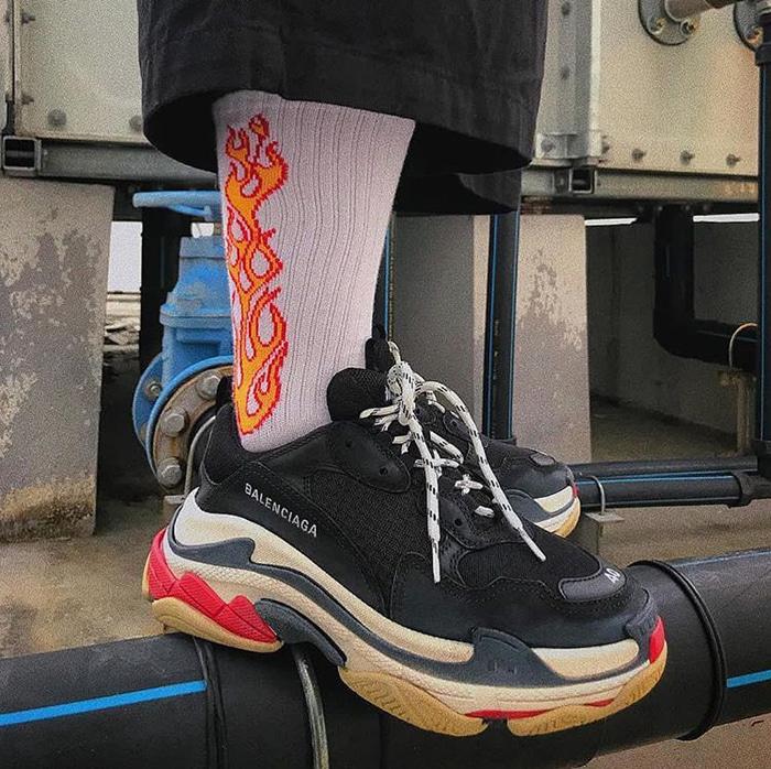 Murah - Balenciaga Triple S Trainer Black UN AUTHORIZED OR