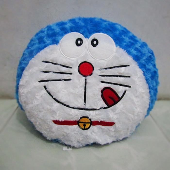 Bantal Boneka Kepala Doraemon Snail Mawar