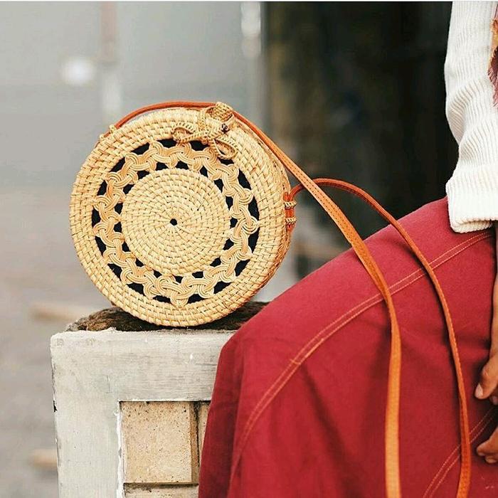 TAS ROTAN BALI BUNDAR KEPANG