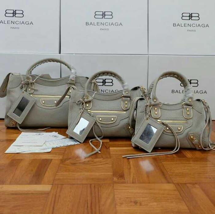PROMO!!! Balenciaga edge 38cm Rp 3.000 . 000 - QMCAsy