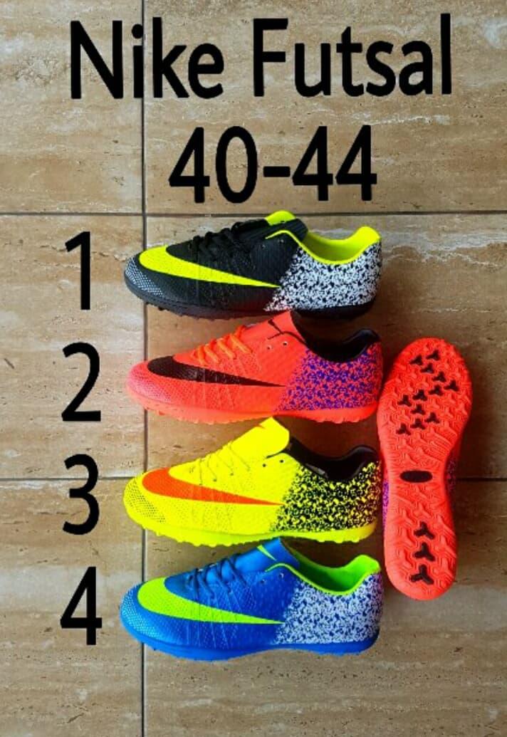 Sepatu Bola Futsal Nike CR7 RONALDO