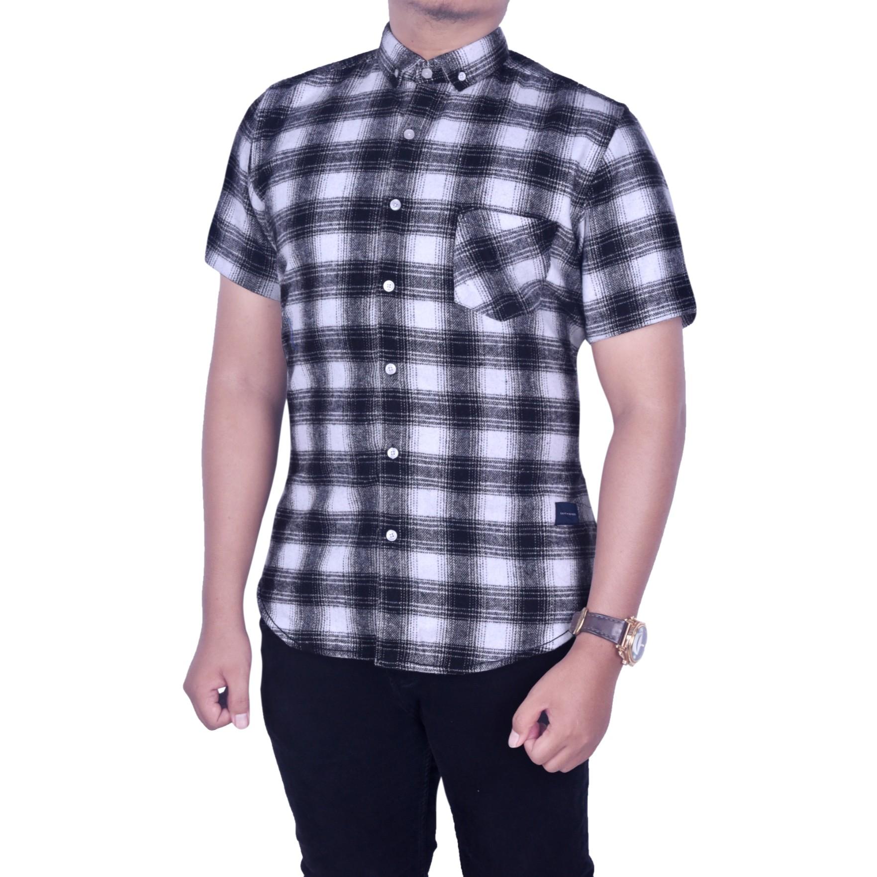 Dgm_Fashion1 Kemeja Flanel  Lengan Pendek Tebal Hitam dan Putih Premium/Kemeja Polos Pria/Kemeja Formal/Kemeja Panjang/Kemeja Oxford/Kemeja Denim/Kemeja Distro/Kemeja Pantai/Kemeja Casual/Kemeja Batik/Kemeja Jeans/Kemeja Flanel/Kemeja Bunga PX 5857