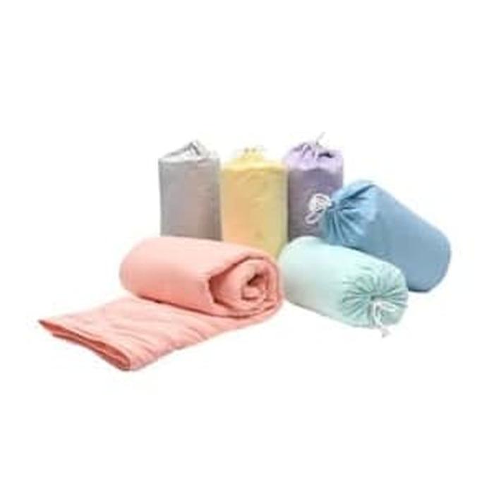 INFORMA bedcover marshmallow dengan sarungnya /selimut microfiber
