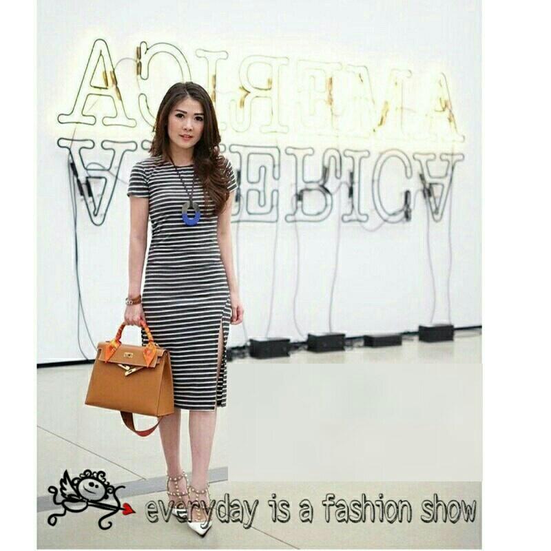 HagiosHolic Dress Cheline Dress Cheline Wanita / Dress Wanita / Fashion Wanita / Dress Pesta / Dress Muslimah / Hijab Muslim / Gamis Syari / Baju Muslim / Atasan Murah / Fashion Muslim / Fashion Maxi / Setelan Muslim / Atasan Muslimah / Gamis fashion HagiosHolic Dress Cheline Dress Cheline Wanita / Dress Wanita / Fashion Wanita / Dress Pesta / Dress Muslimah / Hijab Muslim / Gamis Syari / Baju Muslim / Atasan Murah / Fashion Muslim / Fashion Maxi / Setelan Muslim / Atasan Muslimah / Gamis fashion