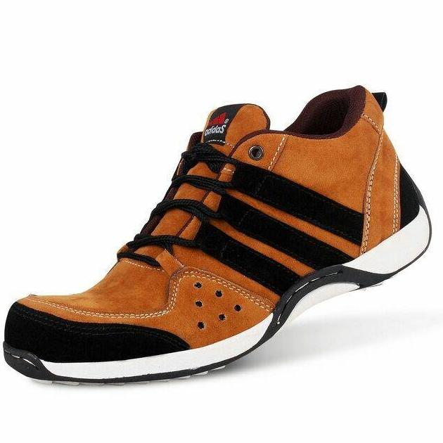 Sepatu Sneakers Gaya Pria Kasual Sport Terkini Terbaru Kanvas Sekolah Kerja Pormal Slipin Boots Converse Pantofel Orange