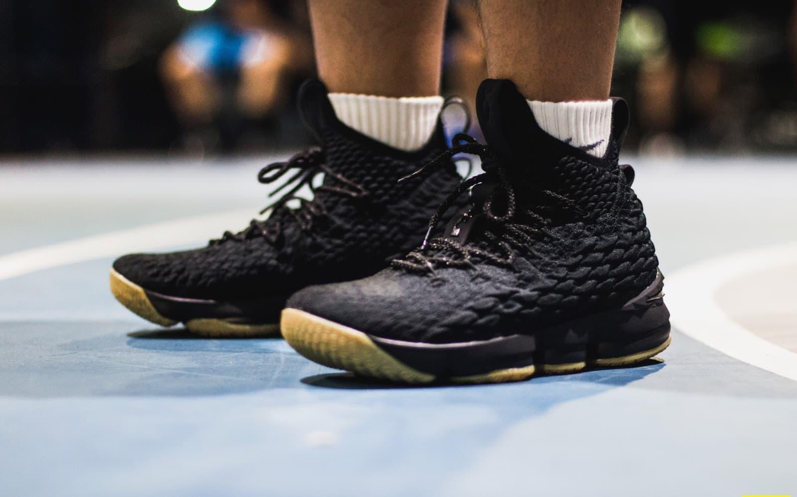 Nike Lebron James 15 Black Gum Sepatu Sneakers Basket Pria PREMIUM