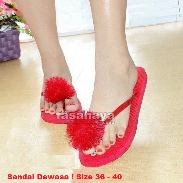 Fasahaya Sandal Pompom/ Sendal Pompom Wanita Jepit Spon Teplek Rumah Santai Cantik Terbaru Murah Meriah JPT02 Merah