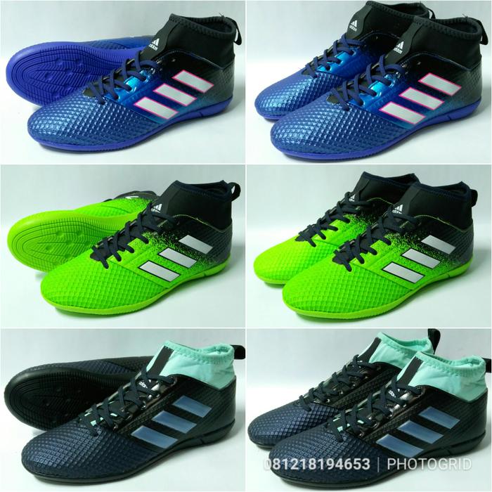 sepatu futsal adidas