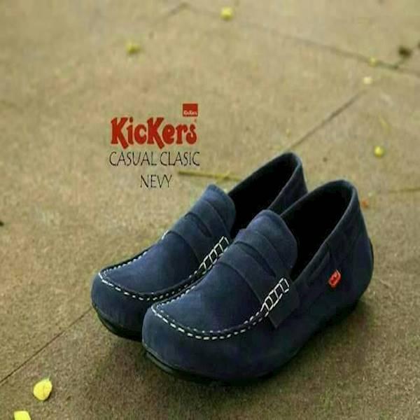 KICKERS CASUAL CLASSIC SLIP ON SLOP 5 VARIAN (FREE KAOS KAKI)