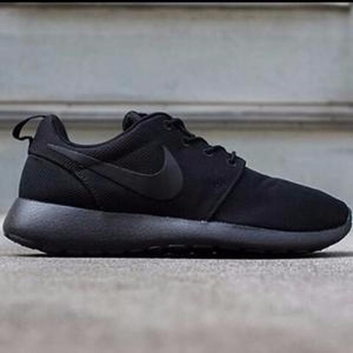 Sepatu Nike Roshe Run For Men - Full Black - jFFuMN
