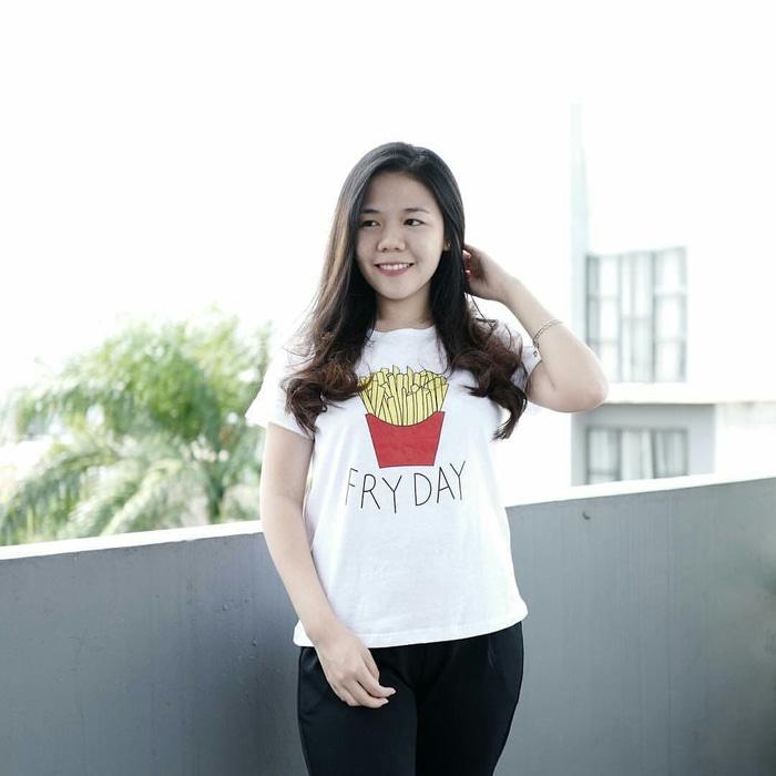 BAJU KAOS CEWE FRY DAY TUMBLR TEE T-SHIRT COTTON SIZE L
